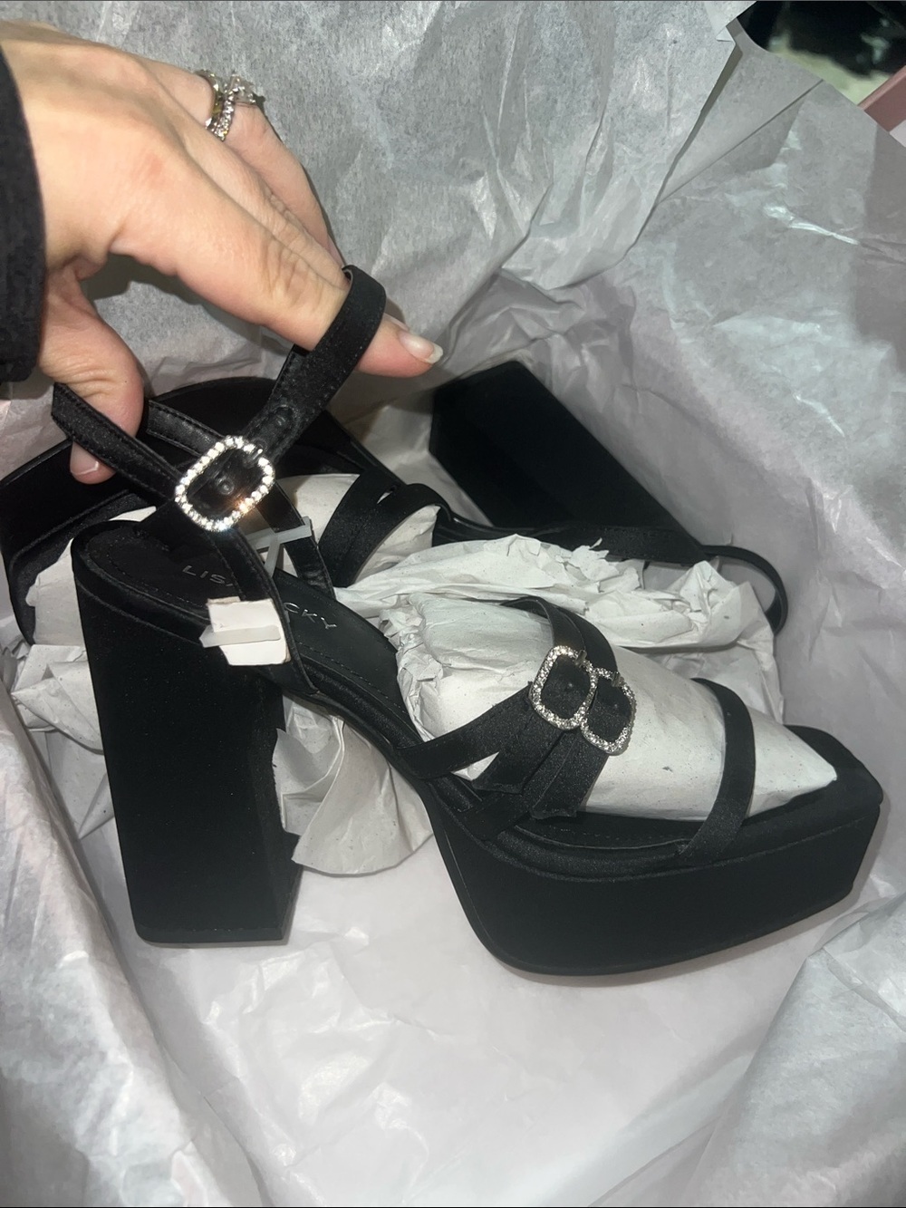 Lisa Vicky Women’s Size 9 NWB Black Satin Strappy Heeled Sandals
